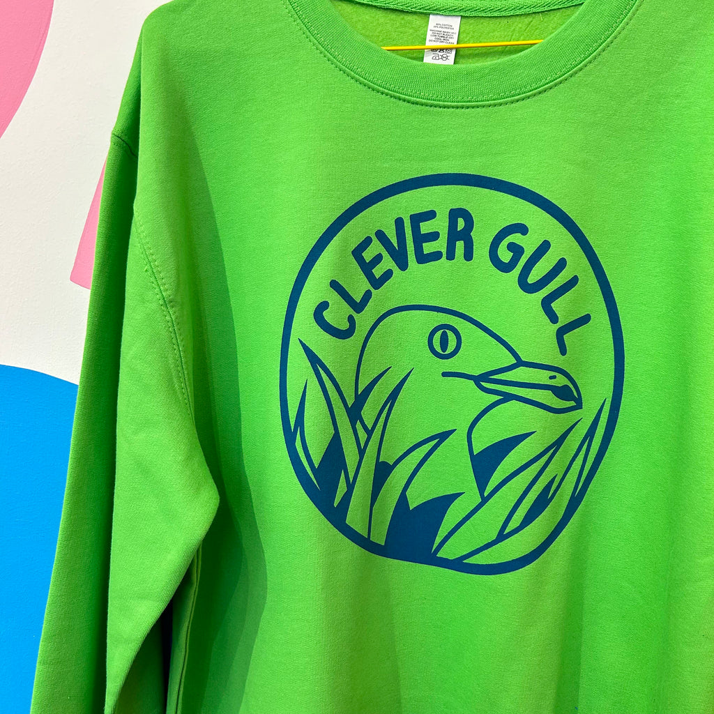 Size L - Clever Gull Sweatshirt