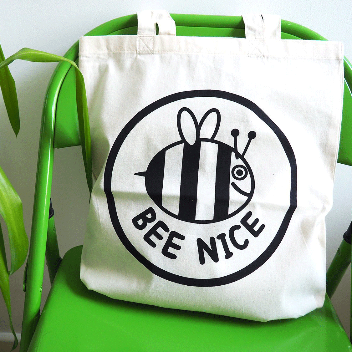 Bee Nice Tote Bag hello DODO